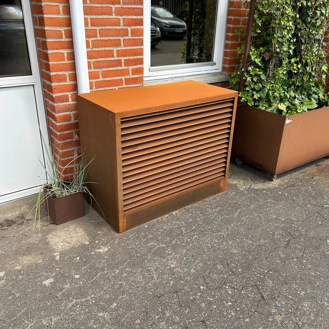 Wärmepumpenabdeckung aus Cortenstahl, geriffeltes Modell