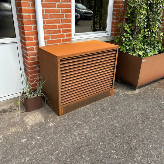 Wärmepumpenabdeckung aus Cortenstahl, geriffeltes Modell