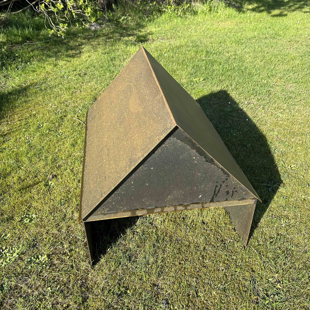 Unterstellplatz für Mährobotern mit Satteldach