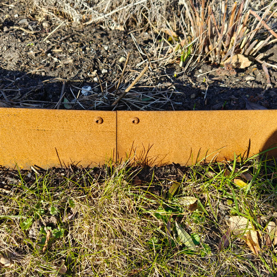Beeteinfassung aus 2mm Cortenstahl