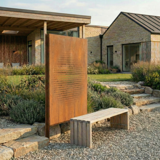 Cortenstahlzaun mit Ausschnitt: Abstrakt 4