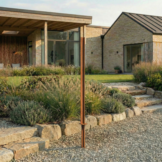 Zaunpfosten aus Cortenstahl